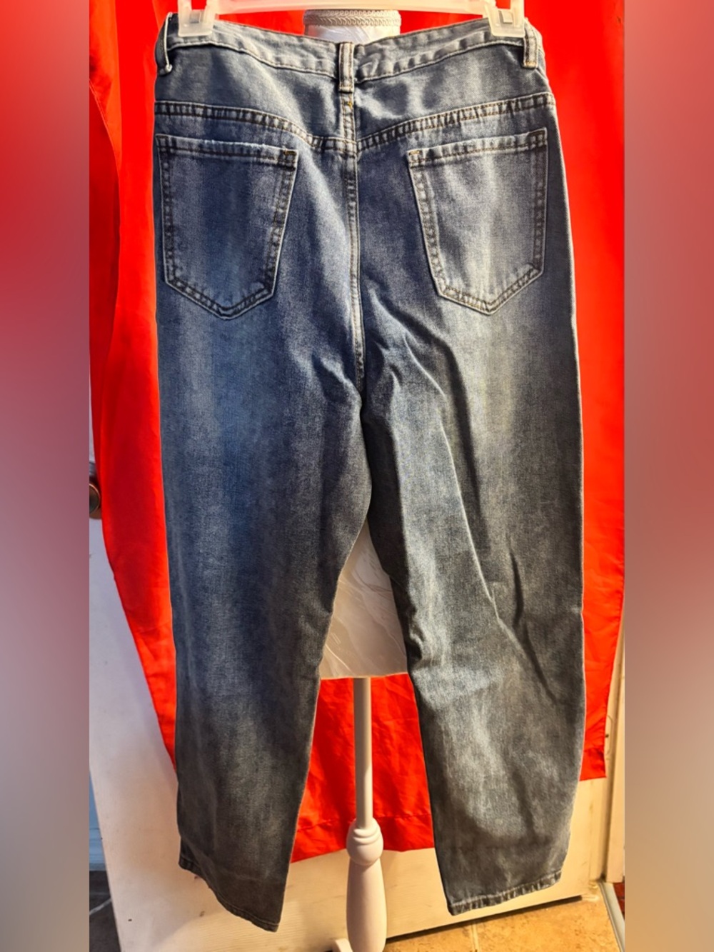 Bundle of 2 Black High-Waist Jeans and distressed Denim - Picture 2 of 8